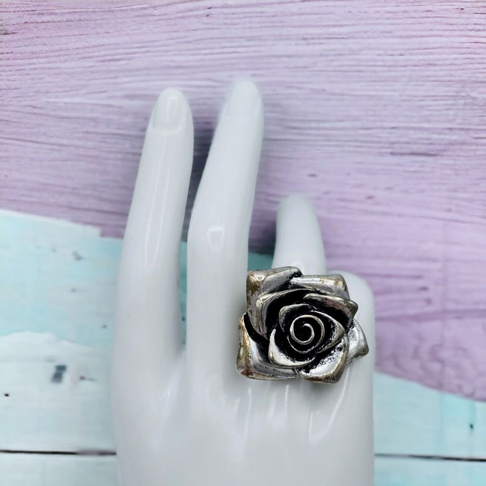 Rose Flower Ring Vintage Stretch Silver Tone Cocktail Floral Petal Statement